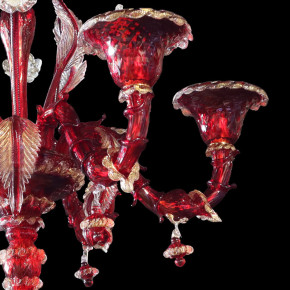 Fuoco dell'inferno rosso e oro